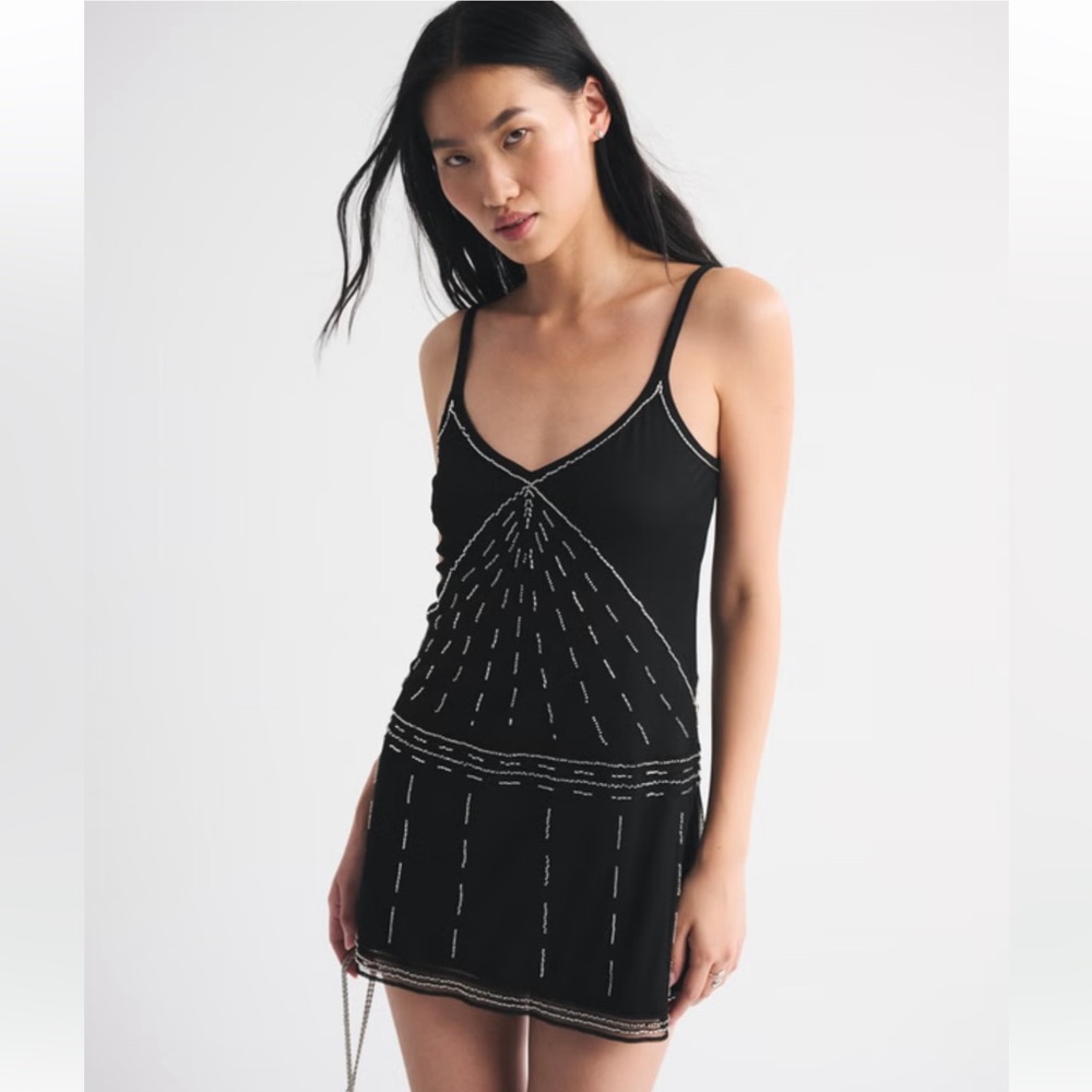 NWT Abercrombie & Fitch Beaded Embellished V Neck Mini Dress Black Sleeveless M